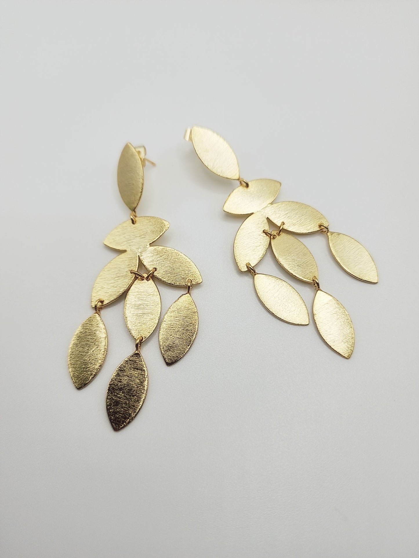 Gold Plated Leaf Design Earring (Gold & Beautiful)
