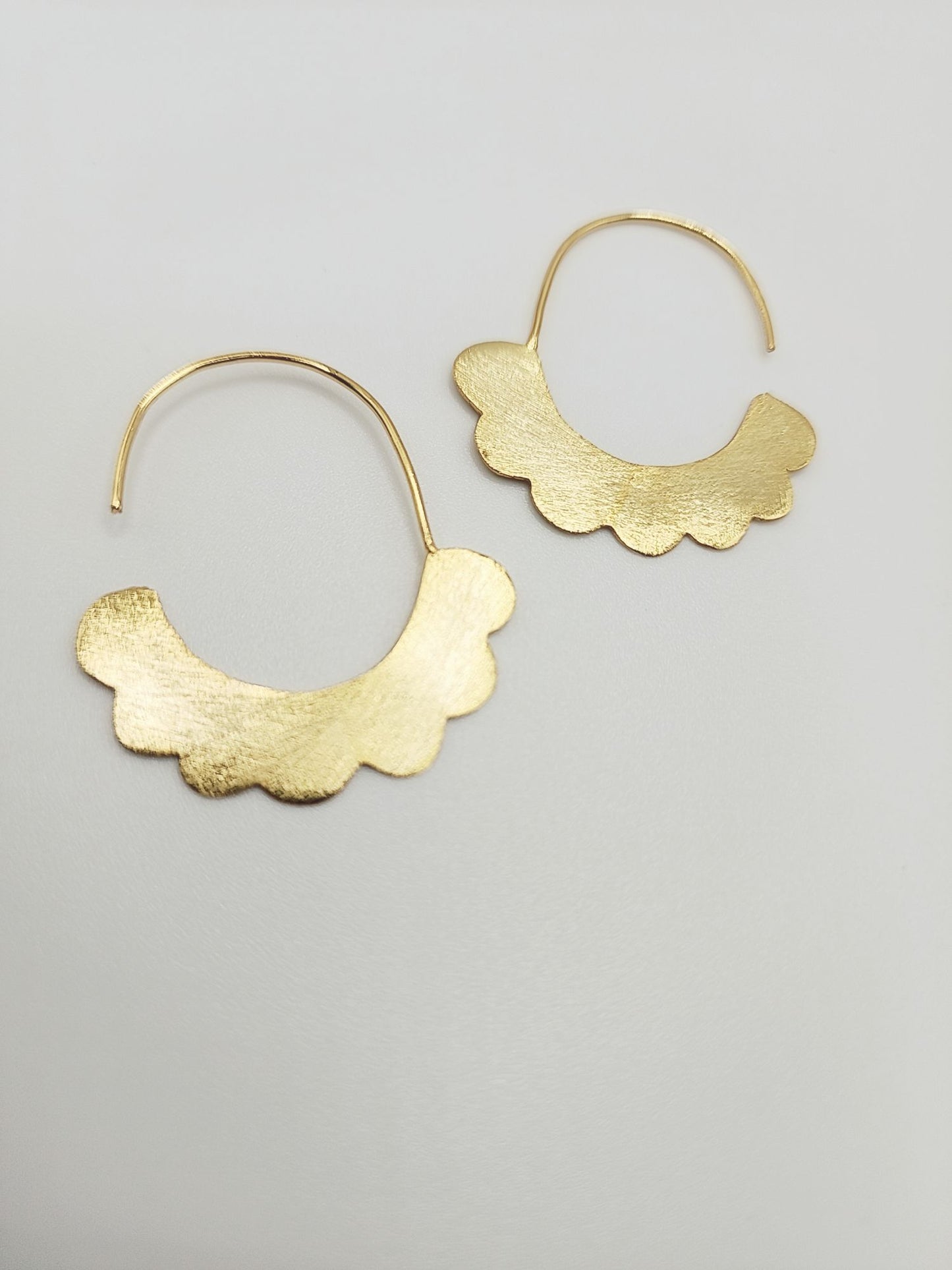 Circle Scallop Gold Designer Geometric Earring (Gold & Beautiful)